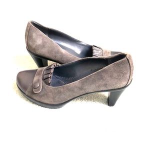 Bella Vita heels size 6 1/2